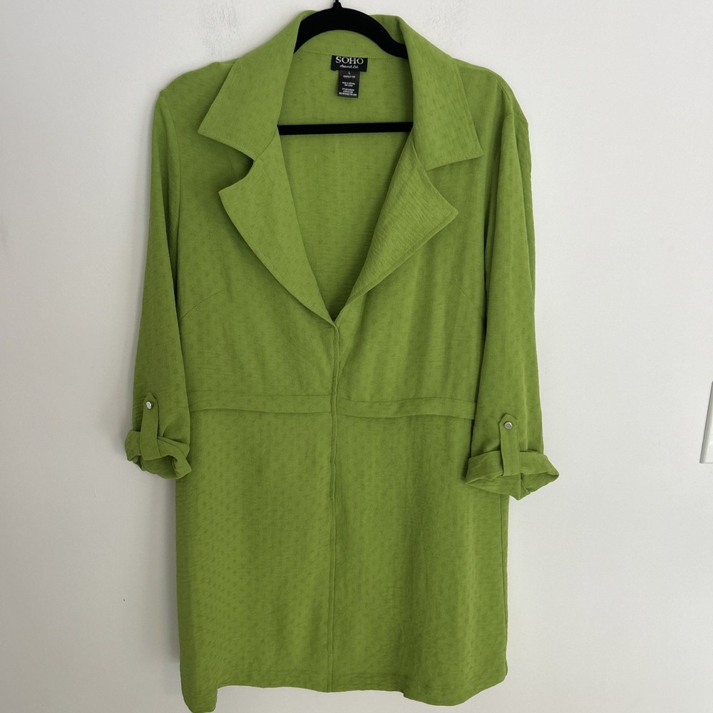 Soho Apparel Women's L 3/4 Rolled Up Sleeve V-Neck Kelly Green Dress Office Work